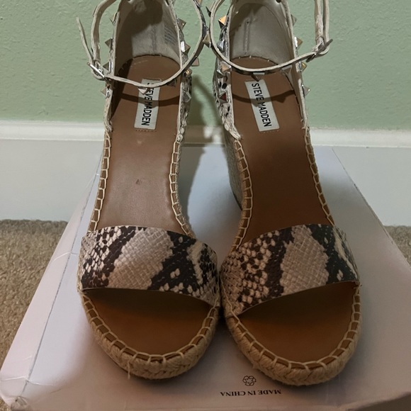 Steve Madden Mckenna snakeskin open toe wedge - Picture 9 of 9